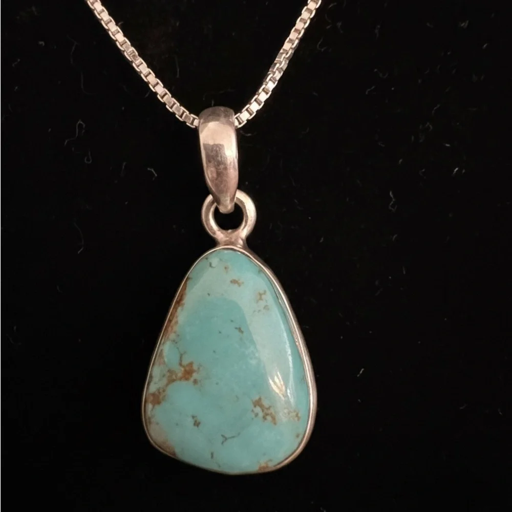 Sterling‎ Silver genuine native American made Turquoise Pendant Necklace -